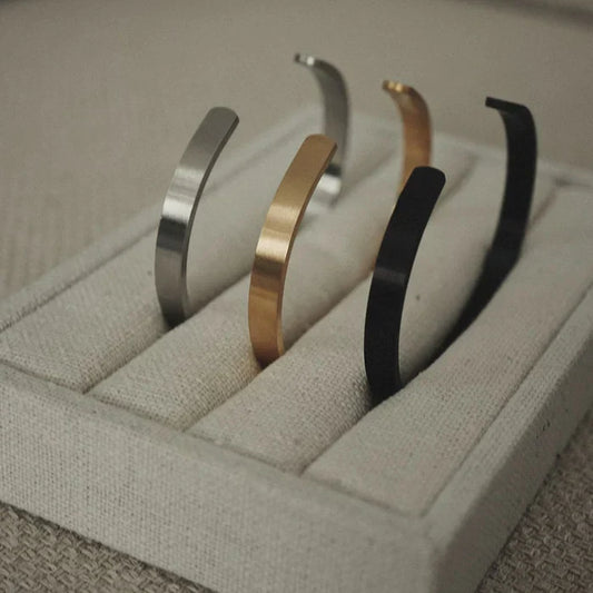 ENGRAVED BANGLE