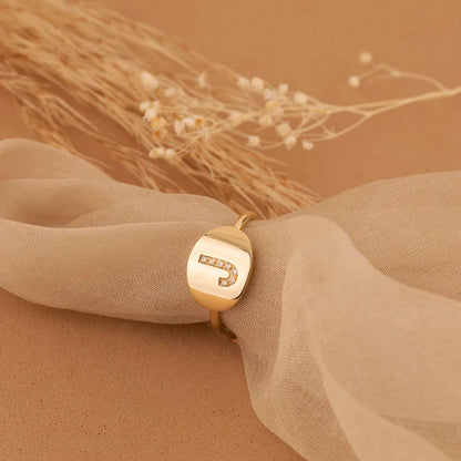 DAZZLING PROMISE RING